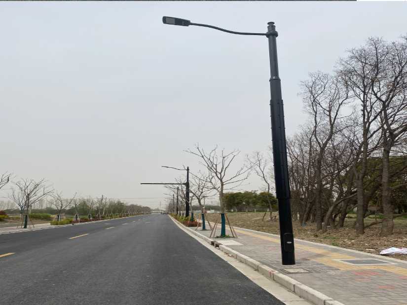 彰化县上海综合杆 太阳能路灯工程